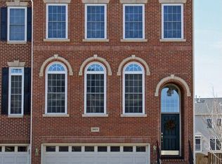 25874 Commons Sq, Chantilly, VA 20152