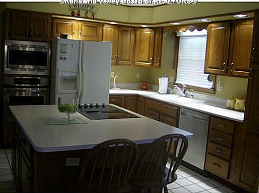 4th image of 93 Gladewood Ln