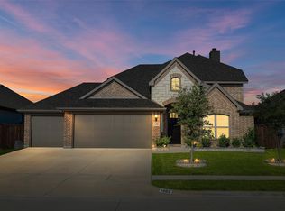 1408 Evening Primrose Dr, Mansfield, TX 76063