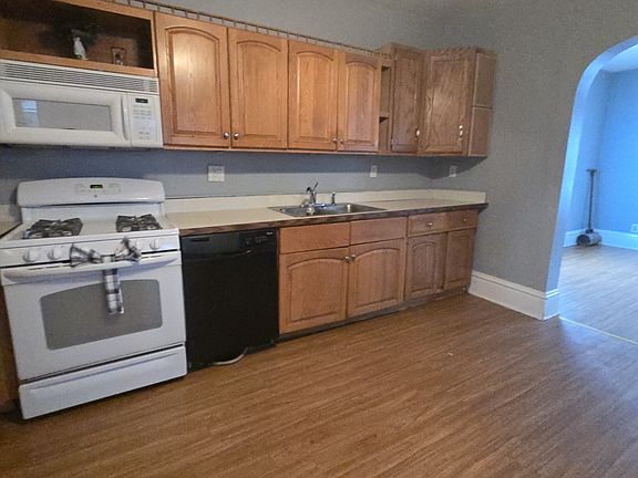 5th image of 803 11th St #1