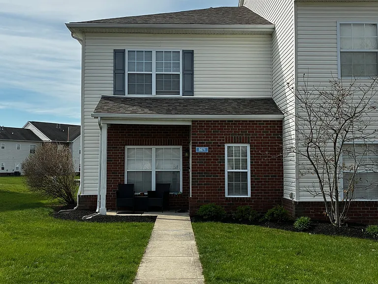 Chantry Village Apartments — Photo 9