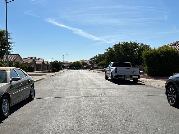 5th image of 11923 W Columbine Dr