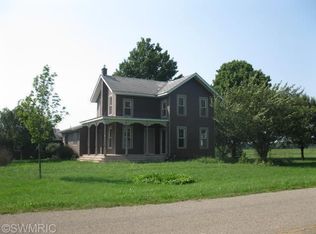 60710 Neaman Rd, Three Rivers, MI 49093