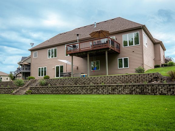 3rd image of 14431 Oakwood Dr