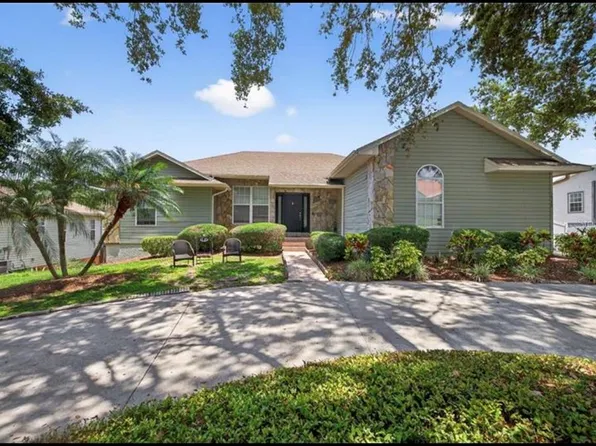 1922 Matthew Ct, Lakeland, FL 33813