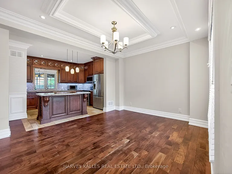 17 Lockheed Blvd — Photo 10