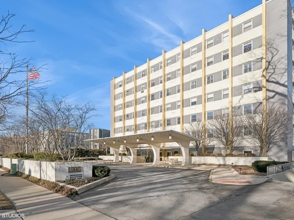 1410 Sheridan Rd APT 3A, Wilmette, IL 60091
