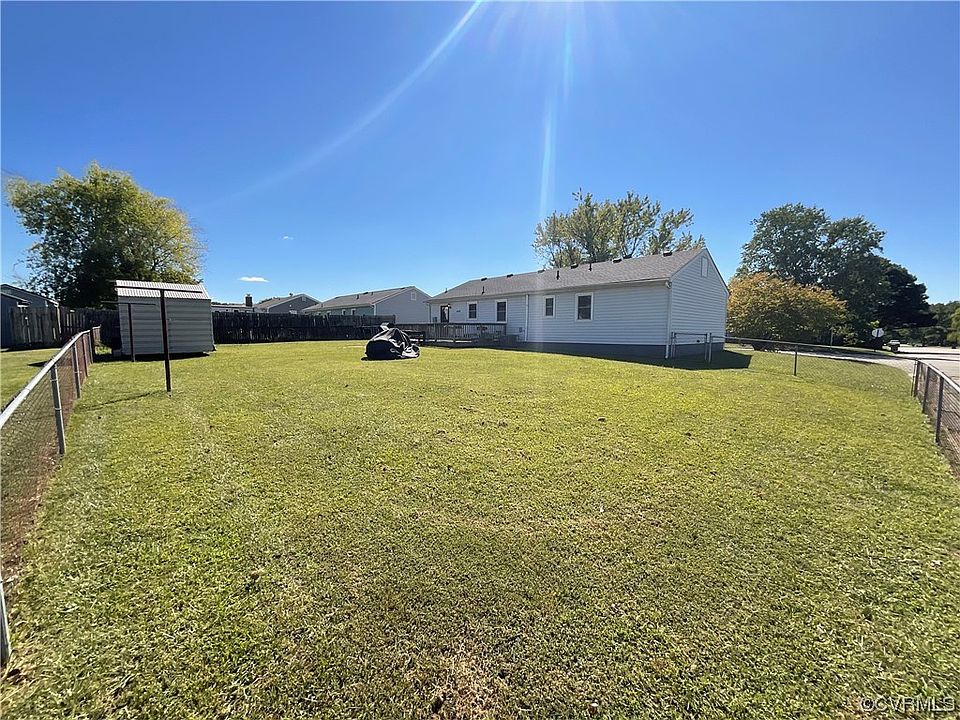 1st image of 3915 Yorktown Dr