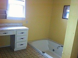 3rd image of 204 McMurry St