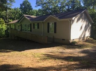 137 Mimosa Ln, Lowgap, NC 27024