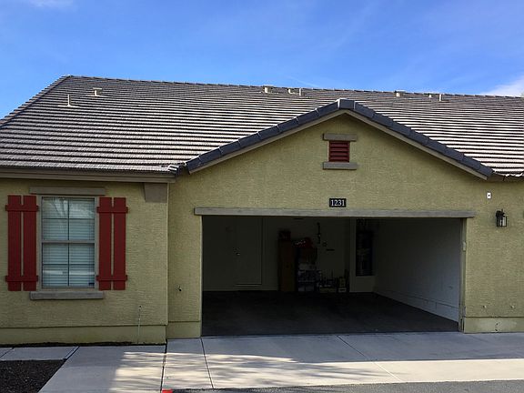 Private 2 Car Garage 
