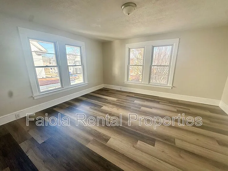 706 Buck St — Photo 7