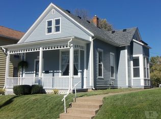 1416 Grove St, Burlington, IA 52601