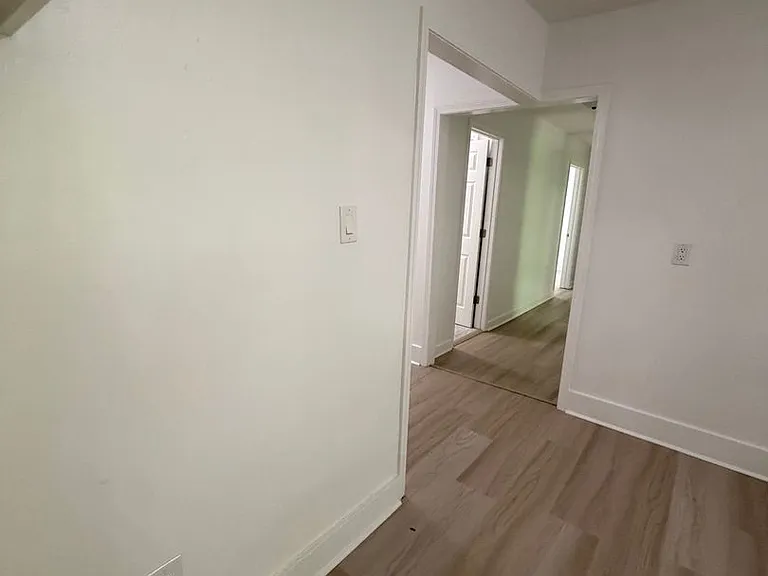 3482 Lamphier Ave — Photo 14