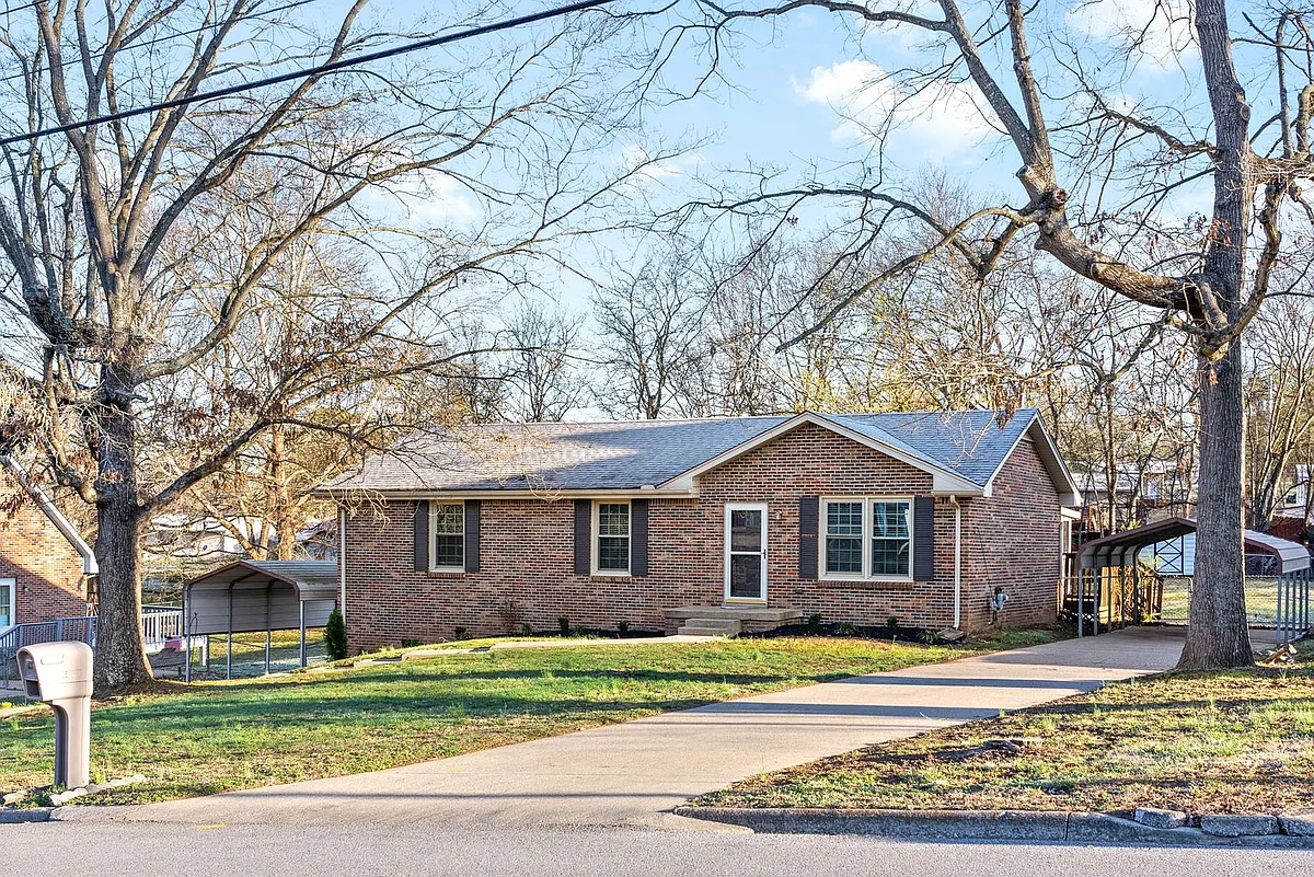Building Photo - 1835 Warren Dr