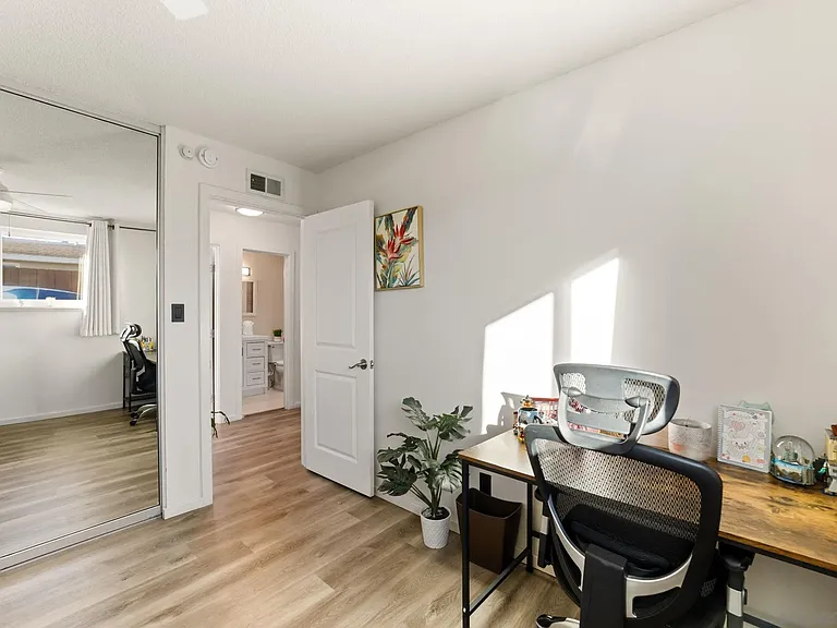 7111 Malta St — Photo 37