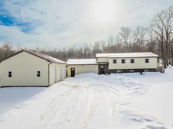 343-351 Upton Rd, Pulaski, NY 13142