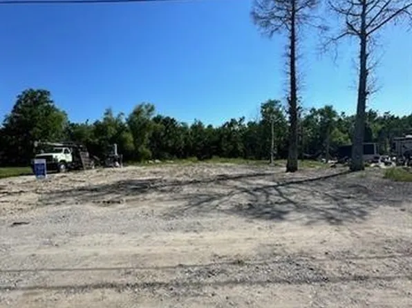 133 Lake View Dr, La Place, LA 70068