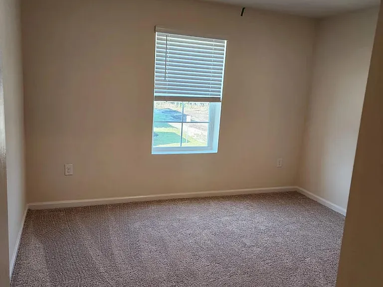 130 Pasadena Dr — Photo 13