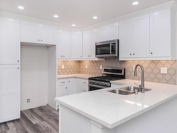 2nd image of 3988 60th St Unit 20
