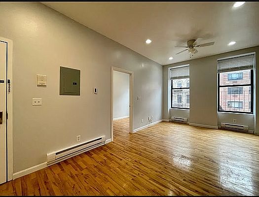 3rd image of 217 E 118th St #3F