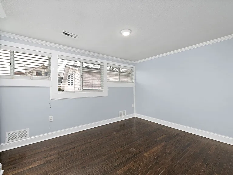 4544 Summit St — Photo 110