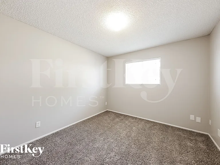 3636 W Beryl Ave — Photo 11