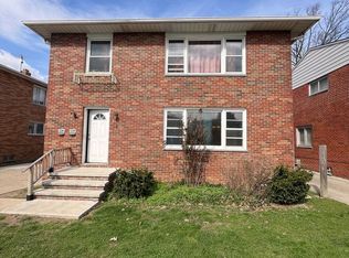 534 E 208th St #1, Cleveland, OH