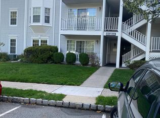 426 Poets Way, Mahwah, NJ 07430