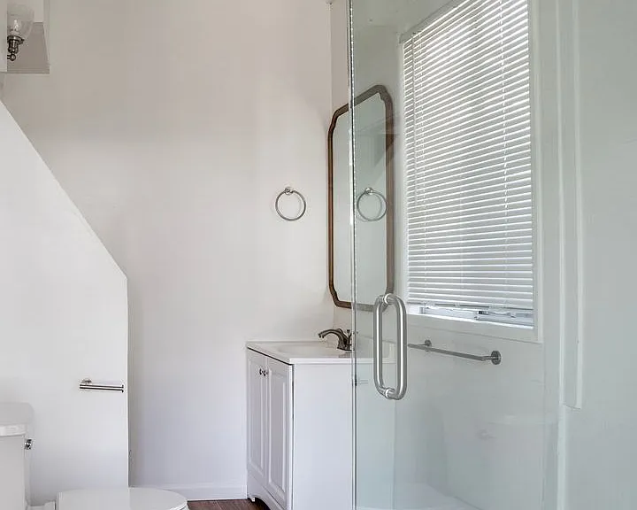 214 W Ortega St — Photo 17