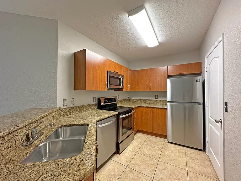 152 SW Peacock Blvd #27-206 — Photo 6