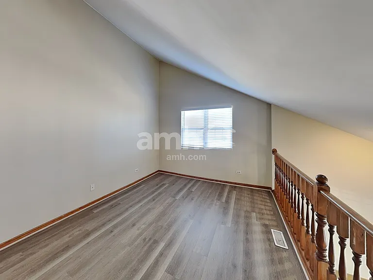 1457 Root St — Photo 8