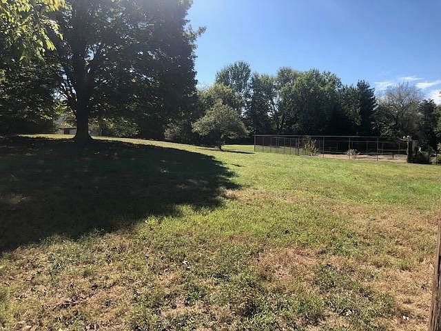 1st image of 7713 Crestmore Cir