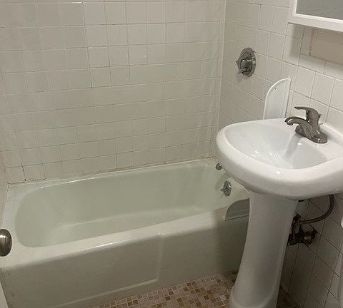 3rd image of 51 S Huntington Ave #B1
