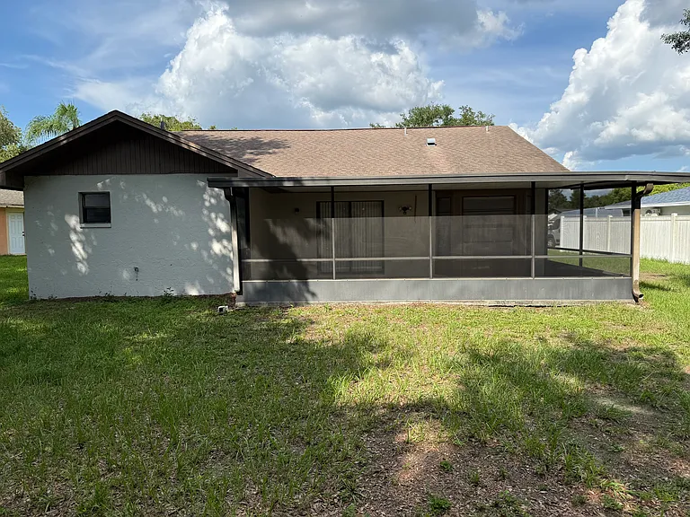1307 W Redbud St — Photo 3