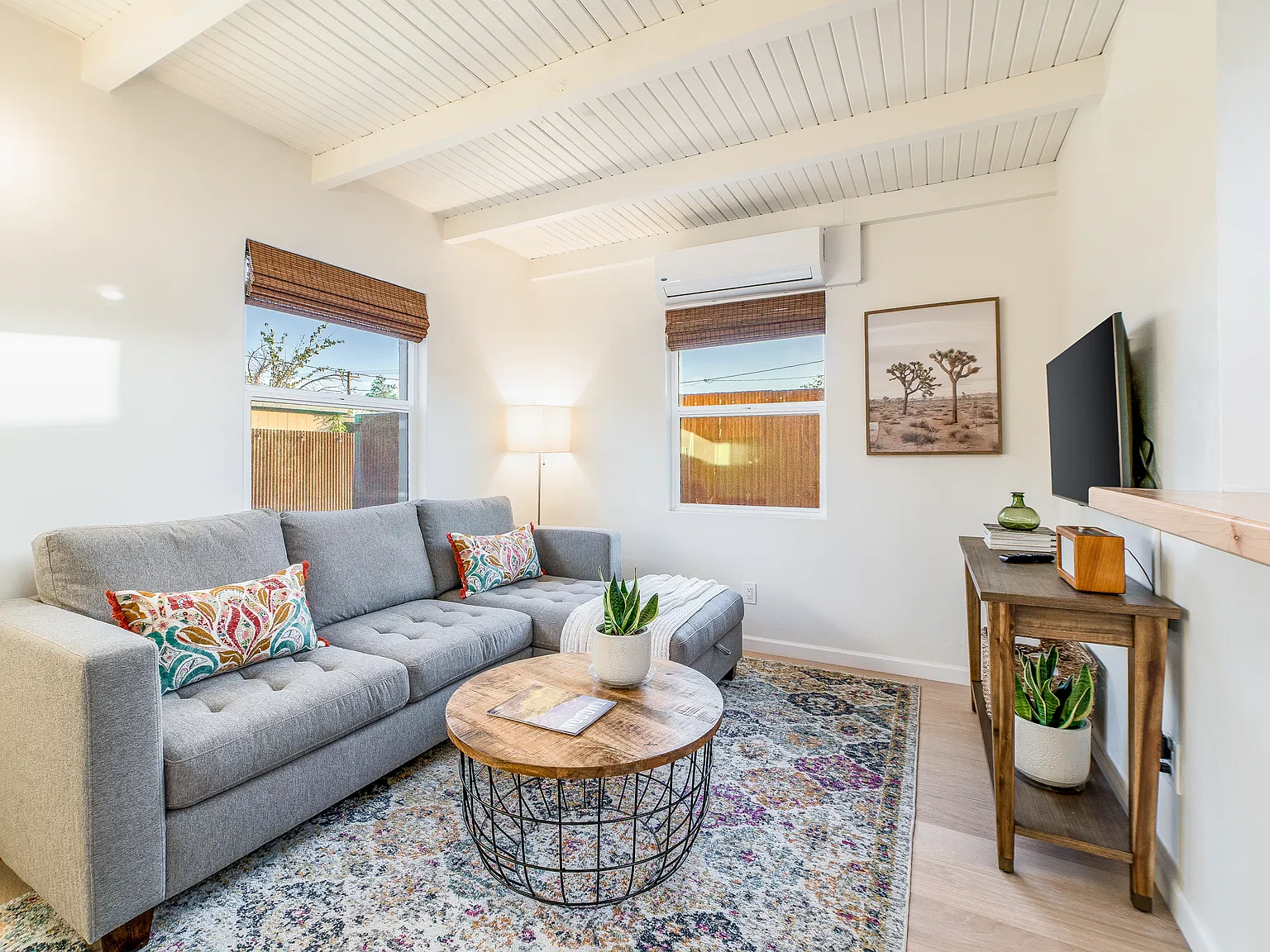 1 bed, 940 sqft, $1,050 — Photo 2
