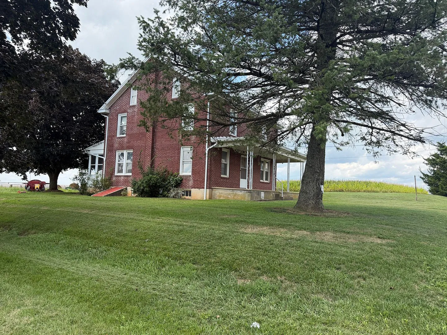 7144 Susquehanna Trail York PA 17043 **Single Family Farmhouse **4 bedroom / 1.5 bath** Dallastow... — Photo 4