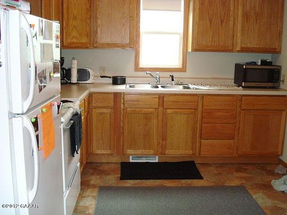 3rd image of 215 N McCornell Ave