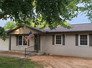 1301 Lockheed St, Bentonville, AR 72712