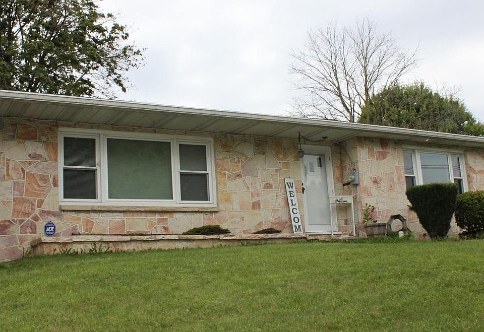 1st image of 4560 Buchanan Trl E