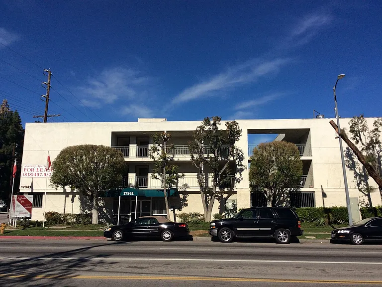 Northridge Place Apartments — Photo 3