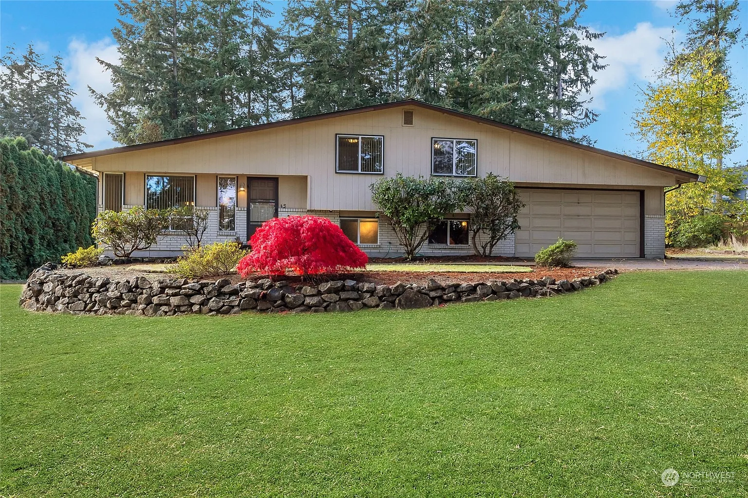 10804 Farwest Drive SW photo 1