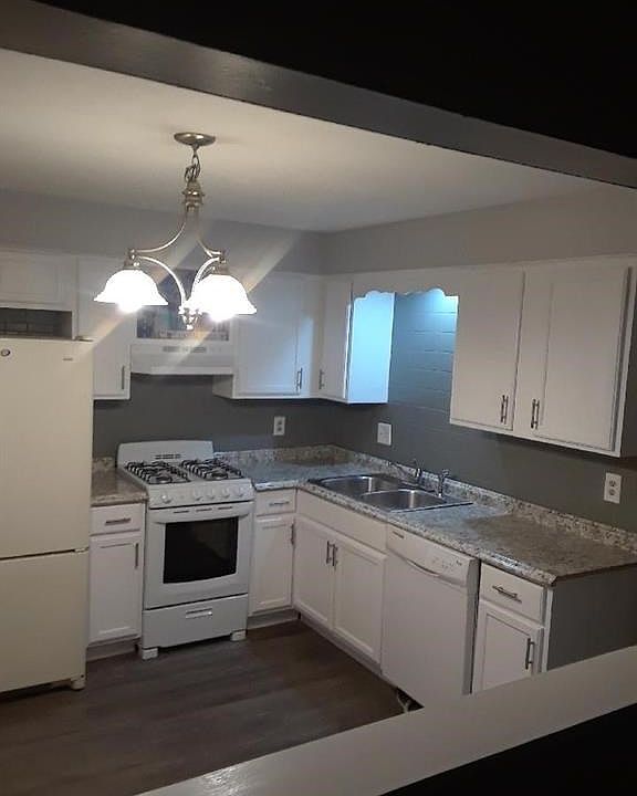 1st image of 5 Cynthia Dr APT 20