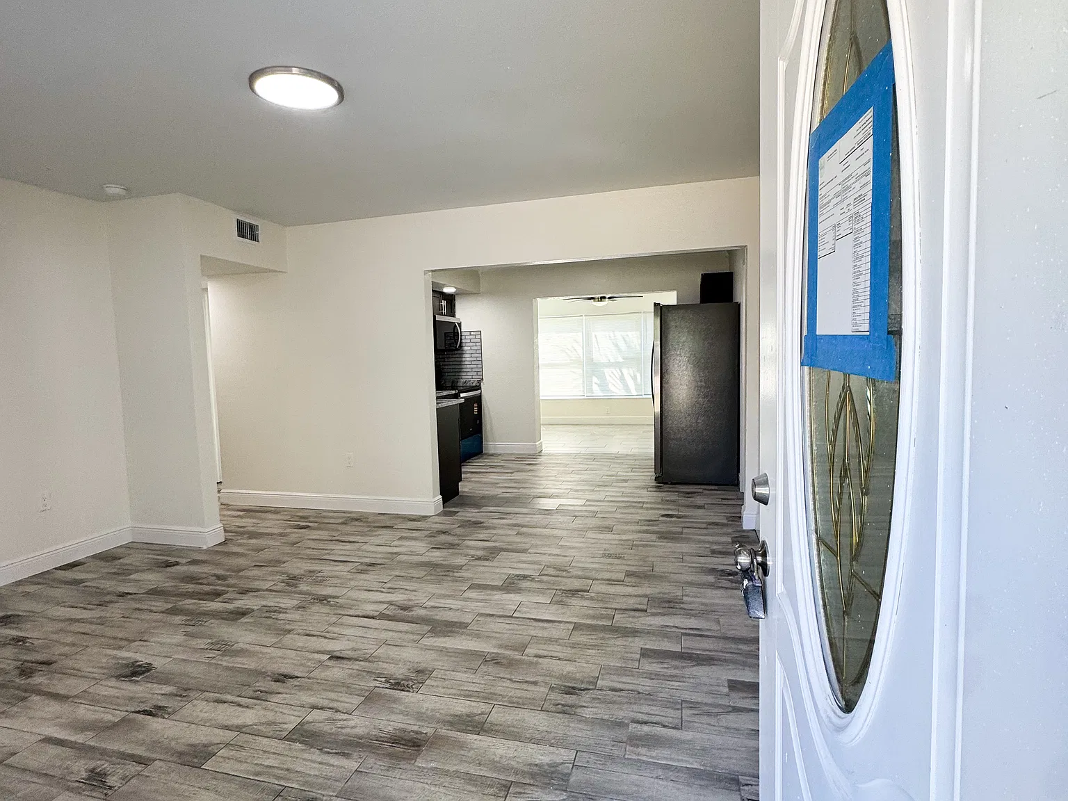 2 bed, 887 sqft, $1,650 — Photo 3