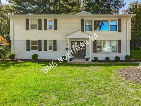 1109 Hillcrest Dr SW, Vienna, VA 22180