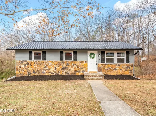 234 Jackson Dr, Harriman, TN 37748