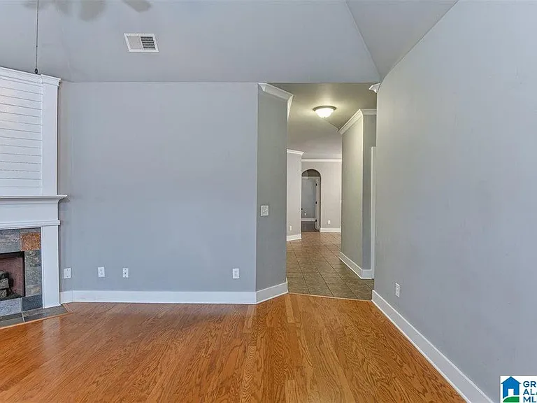 366 Kingston Cir — Photo 8
