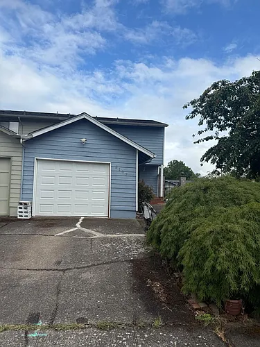 3107 NE Powderhorn Pl Photo 1