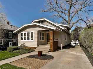 712 Paris Ave, Rockford, IL 61107