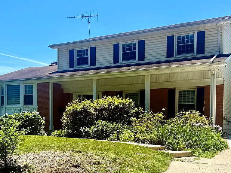 11900 Milbern Dr — Photo 3